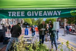 treegiveaway-iu-2024